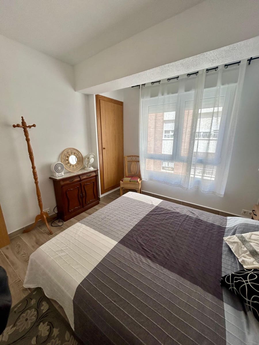 3 sovrum Lägenhet till salu i Torrevieja - 198 000 € (Ref: 9941009)
