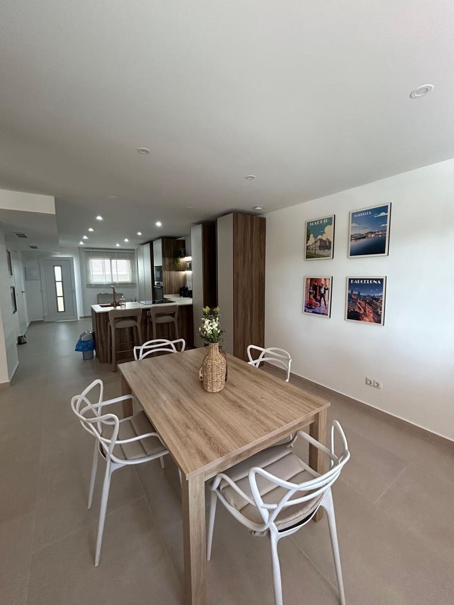 2 chambre Appartement de Plage à vendre à Torrevieja - 289 900 € (Ref: 9941013)