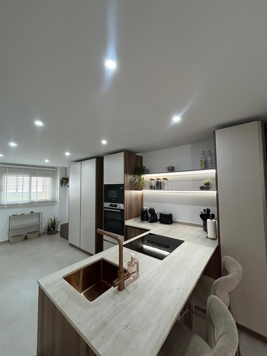 2 chambre Appartement de Plage à vendre à Torrevieja - 289 900 € (Ref: 9941013)