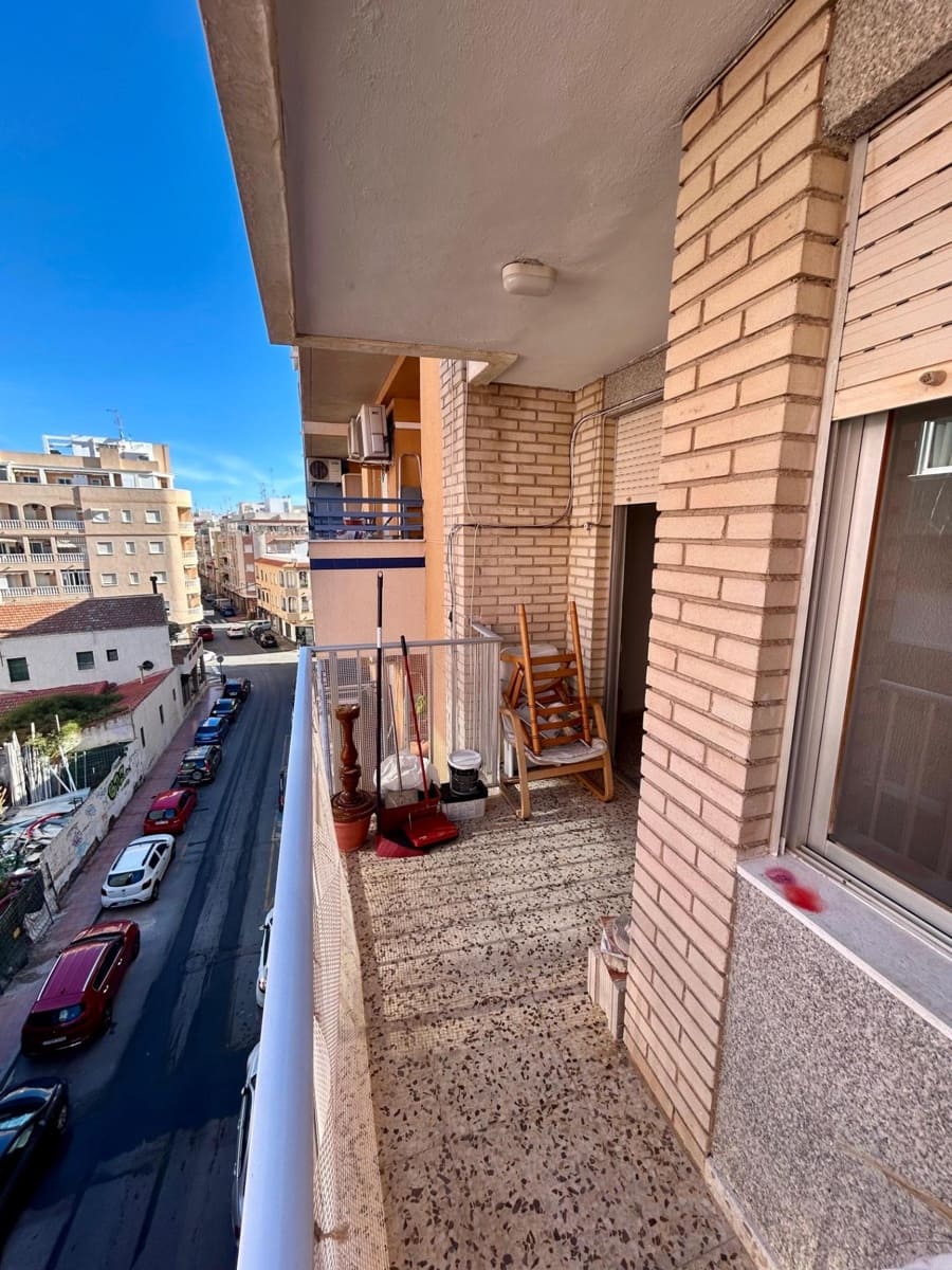 3 soveværelse Lejlighed til salg i Torrevieja - € 135.000 (Ref: 9941018)