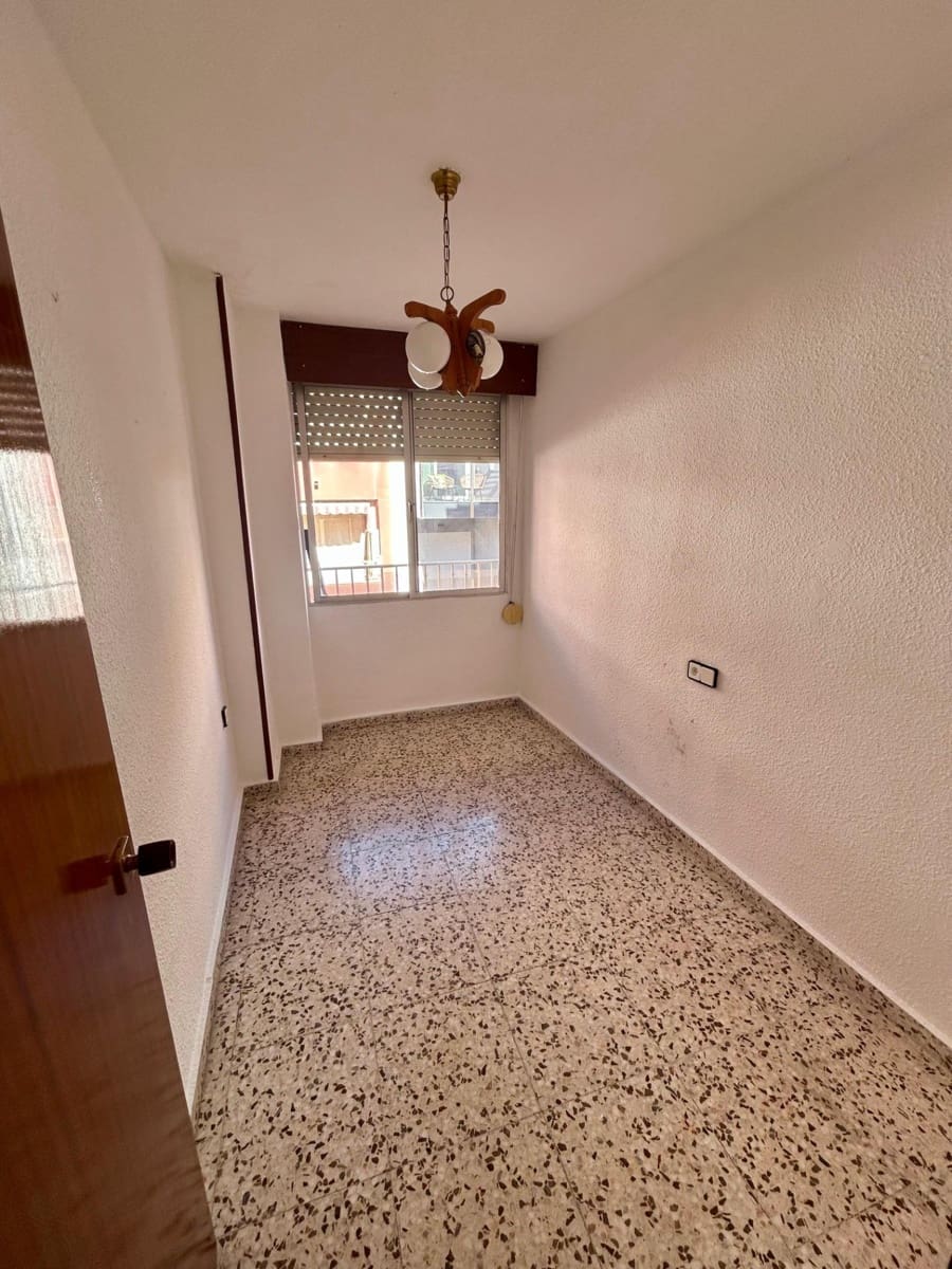 3 soveværelse Lejlighed til salg i Torrevieja - € 135.000 (Ref: 9941018)