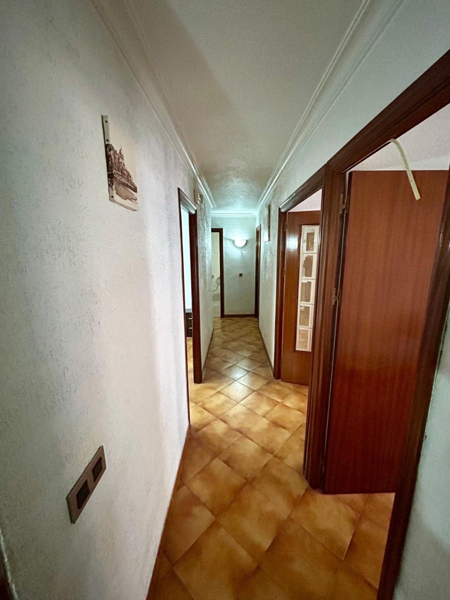 3 bedroom Apartment for sale in Torrevieja - € 199,000 (Ref: 9941019)