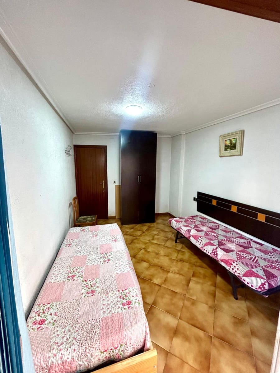 3 bedroom Apartment for sale in Torrevieja - € 199,000 (Ref: 9941019)