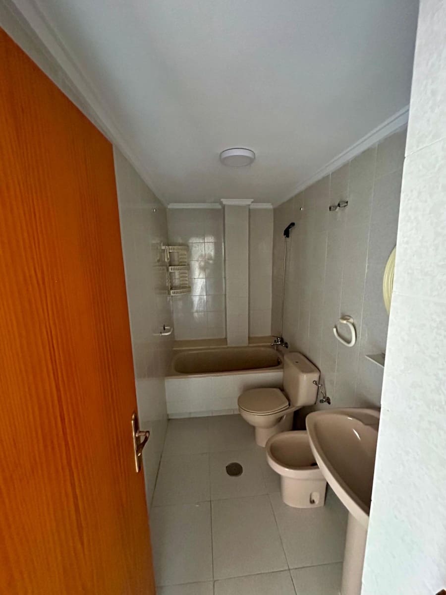 1 bedroom Penthouse for sale in Torrevieja - € 105,000 (Ref: 9941020)