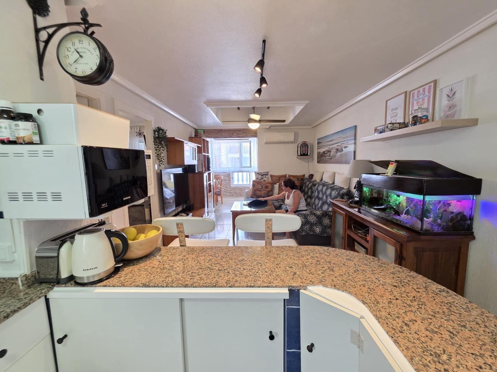 2 soverom Penthouse til salgs i Torrevieja - € 208 000 (Ref: 9985014)
