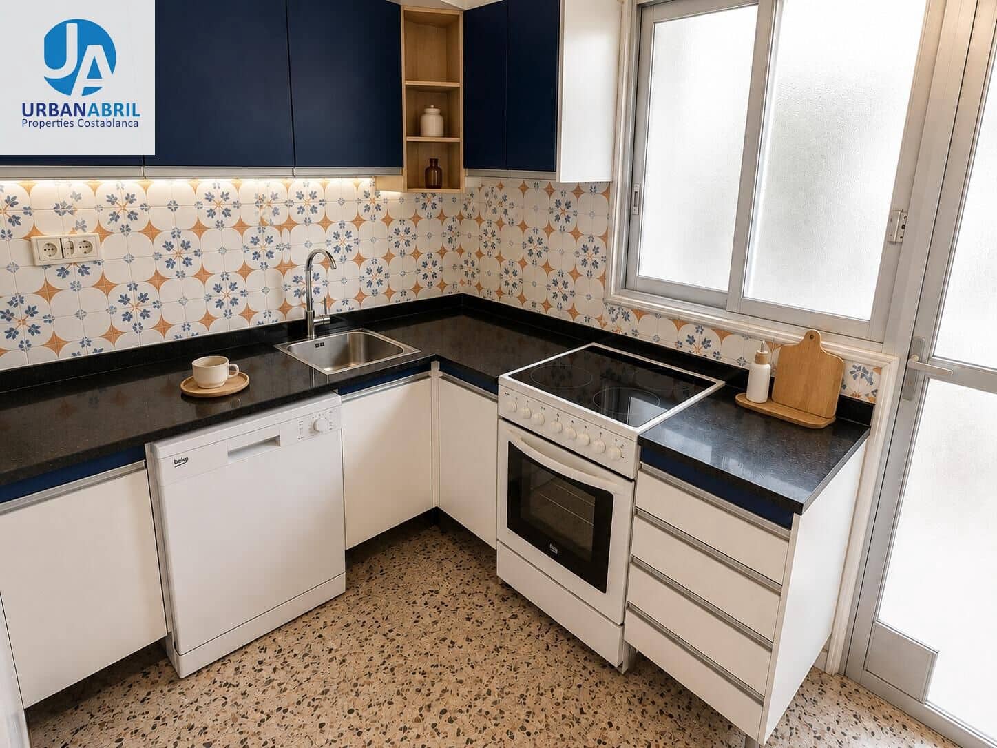 2 makuuhuone Kattohuoneisto myytävänä paikassa El Campello - 498 000 € (Ref: 10027382)