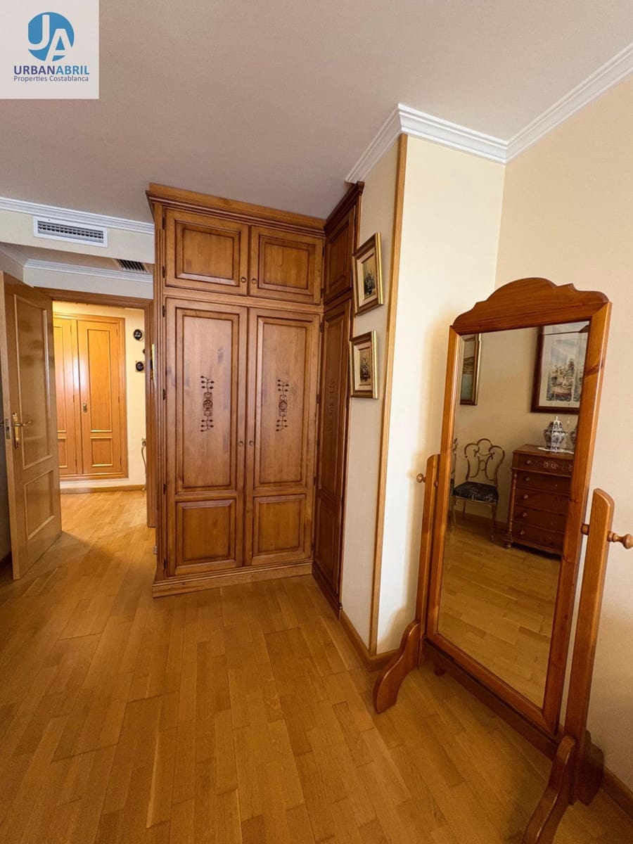 4 soveværelse Lejlighed til salg i Alicante by - € 970.000 (Ref: 10044880)