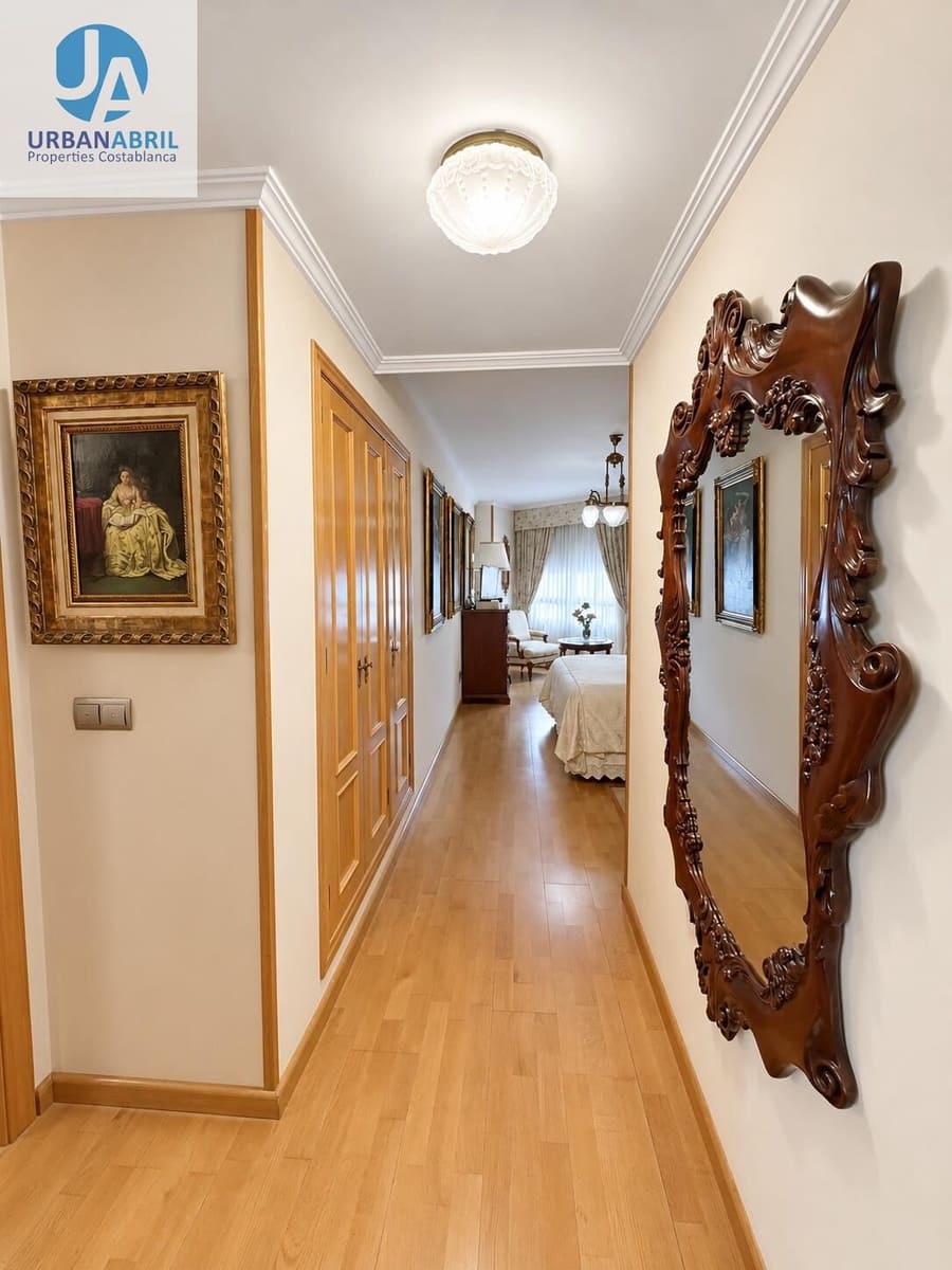 4 soveværelse Lejlighed til salg i Alicante by - € 970.000 (Ref: 10044880)