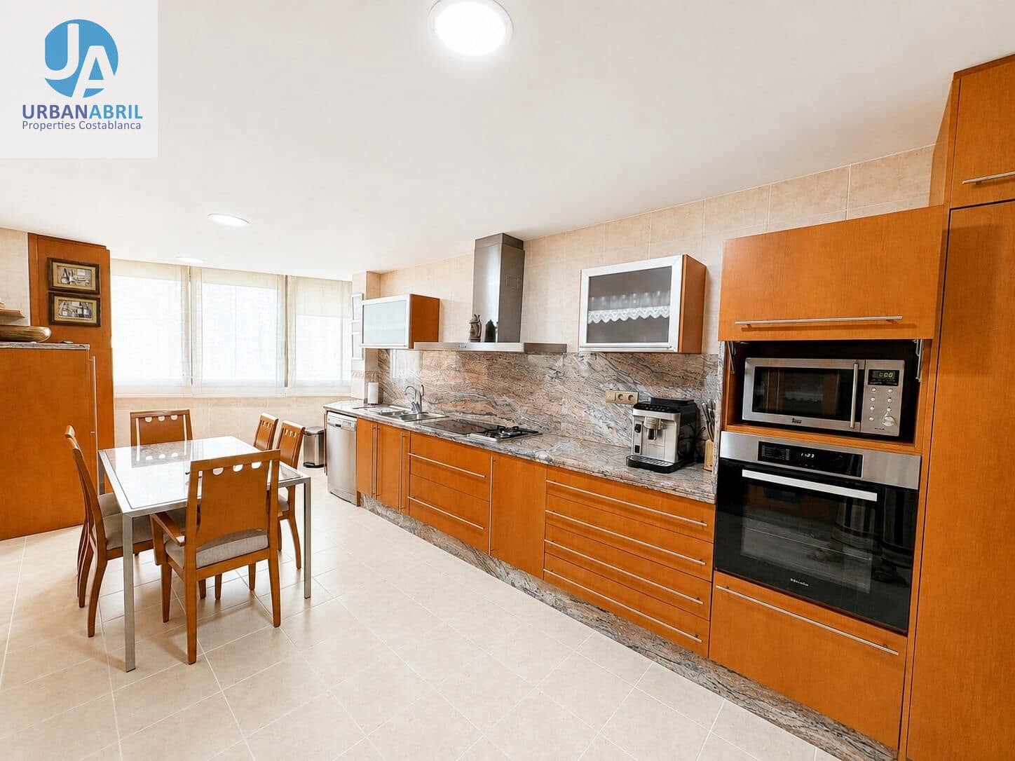 4 soveværelse Lejlighed til salg i Alicante by - € 970.000 (Ref: 10044880)