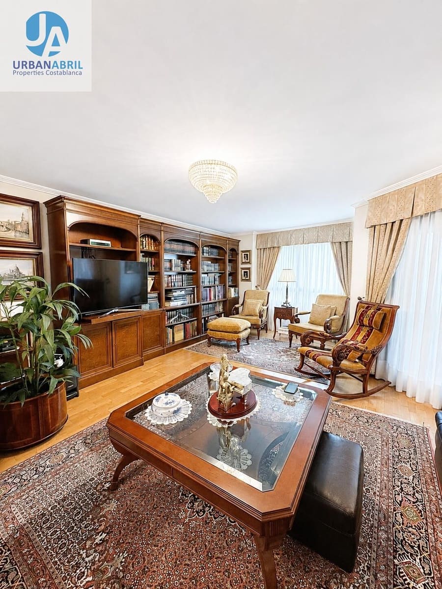 4 soveværelse Lejlighed til salg i Alicante by - € 970.000 (Ref: 10044880)