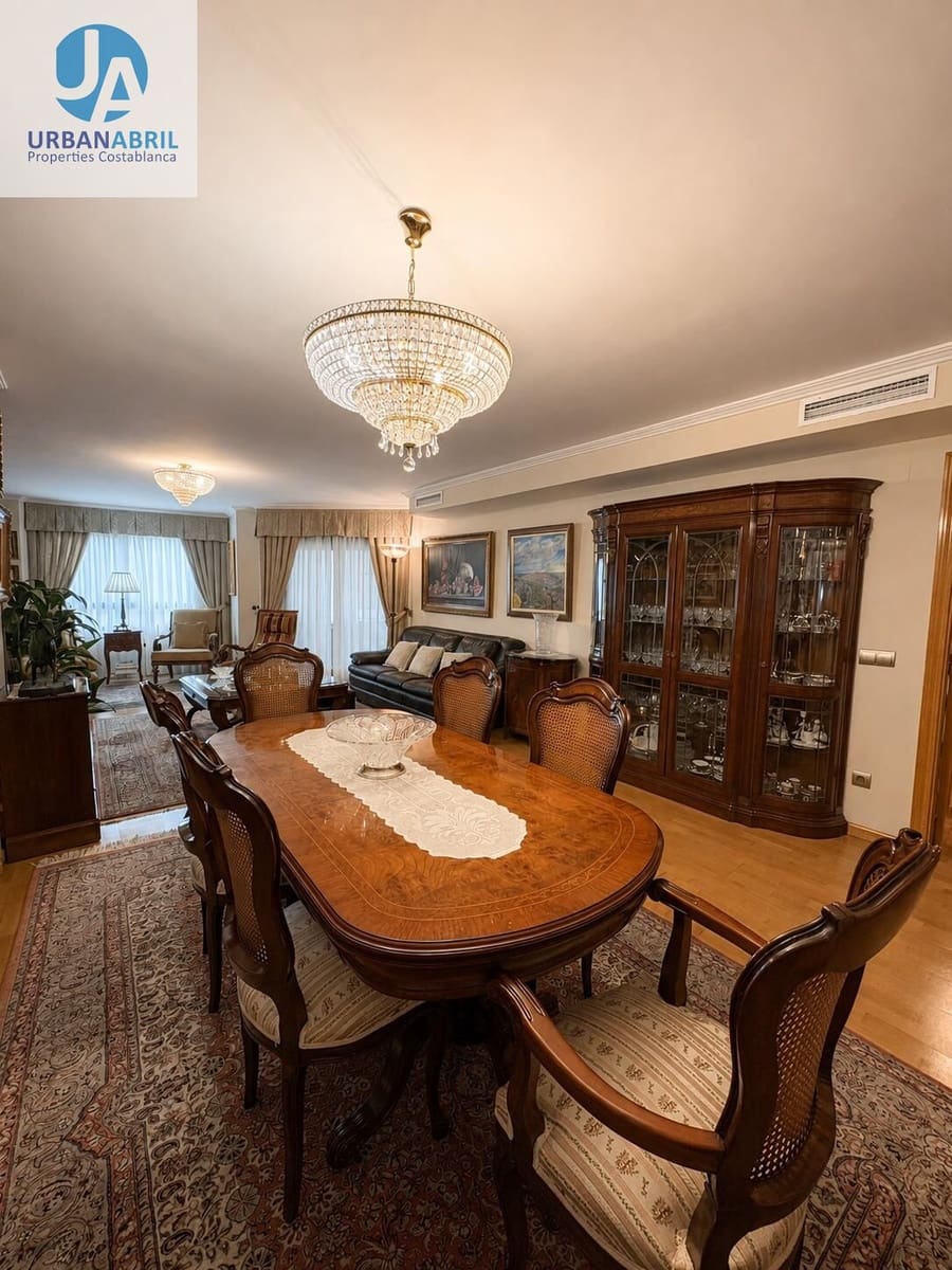 4 soveværelse Lejlighed til salg i Alicante by - € 970.000 (Ref: 10044880)