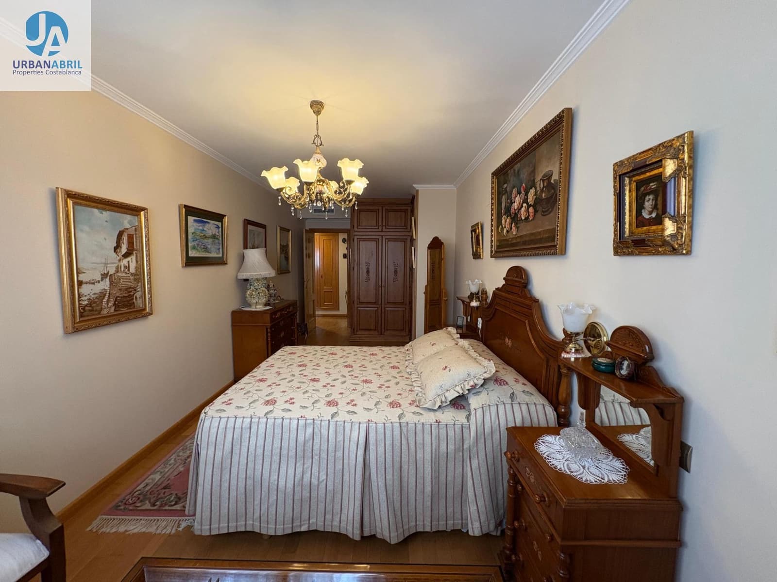 4 soveværelse Lejlighed til salg i Alicante by - € 970.000 (Ref: 10044880)