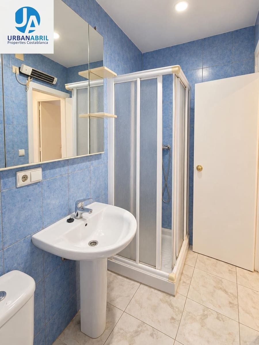 2 bedroom Flat for sale in Alicante / Alacant city - € 195,000 (Ref: 10059207)