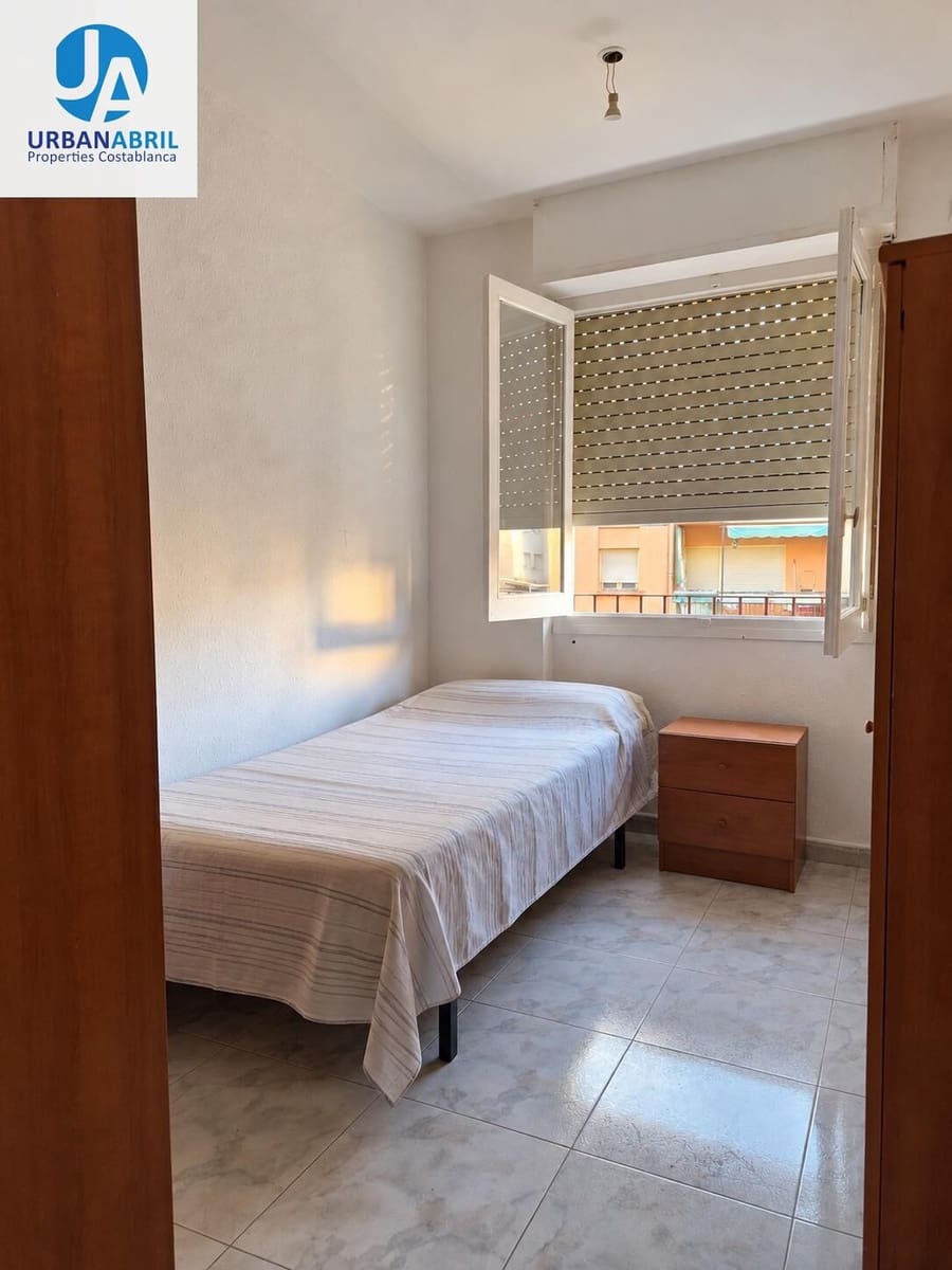 2 bedroom Flat for sale in Alicante / Alacant city - € 195,000 (Ref: 10059207)