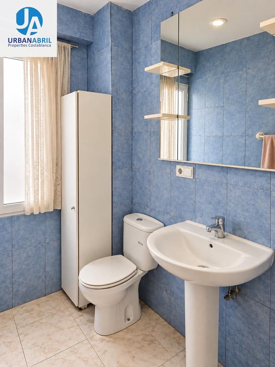 2 bedroom Flat for sale in Alicante / Alacant city - € 195,000 (Ref: 10059207)