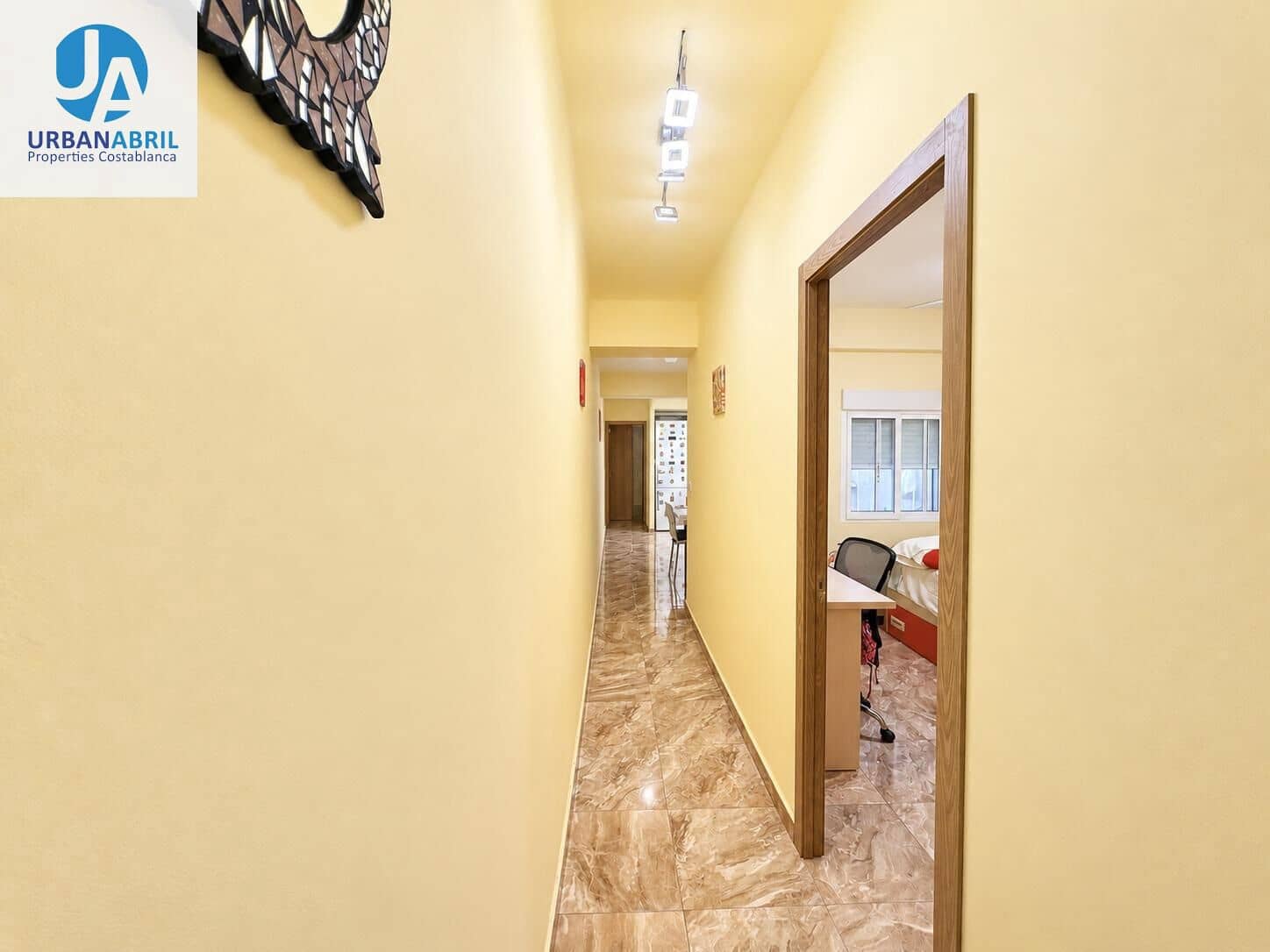 3 Zimmer Wohnung zu verkaufen in Alicante / Alacant Stadt - 160.000 € (Ref: 10059208)