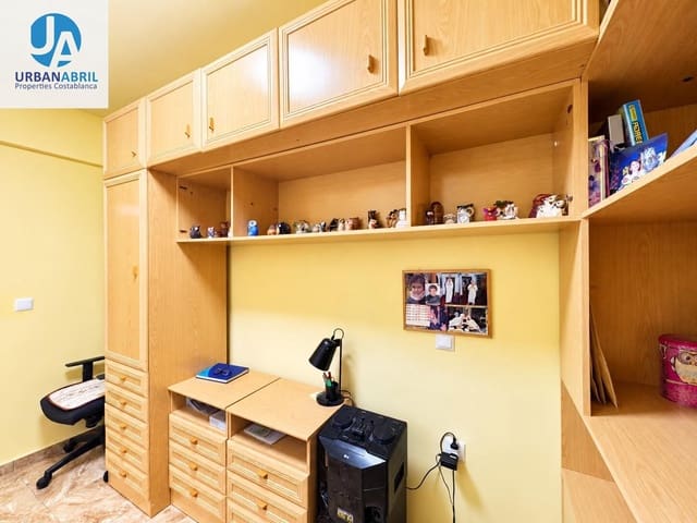 3 chambre Appartement à vendre à Alicante ville - 160 000 € (Ref: 10059208)