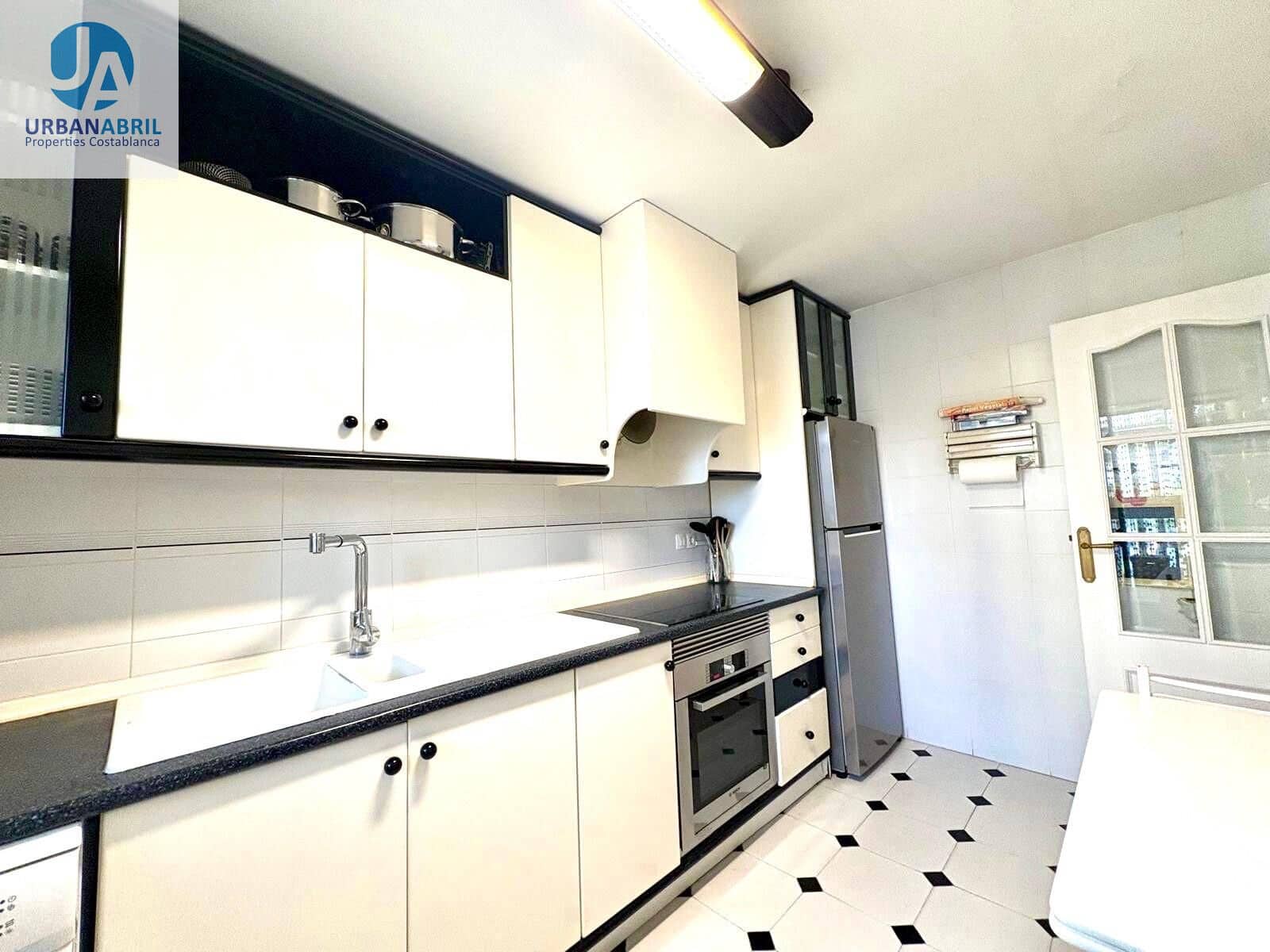 3 bedroom Flat for rent in El Campello with pool garage - € 1,600 (Ref: 10062068)
