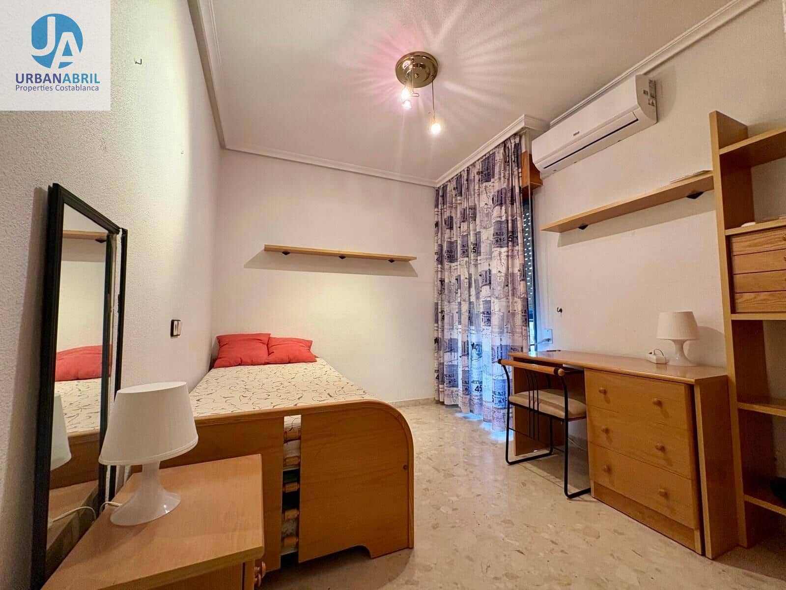 3 bedroom Flat for rent in El Campello with pool garage - € 1,600 (Ref: 10062068)