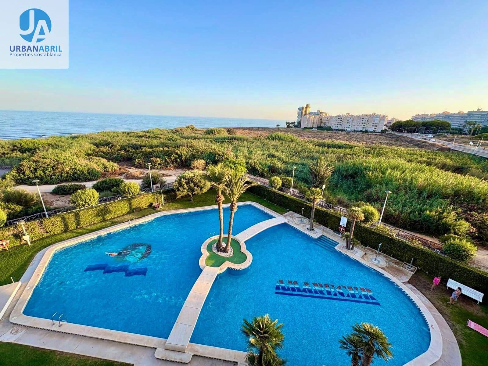 3 bedroom Flat for rent in El Campello with pool garage - € 1,600 (Ref: 10062068)