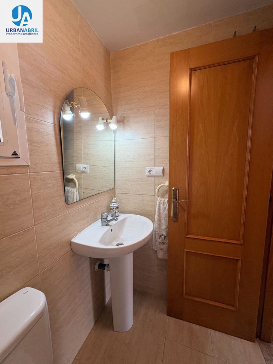 3 chambre Villa/Maison Mitoyenne à vendre à Muchamiel / Mutxamel avec piscine garage - 305 000 € (Ref: 9844083)