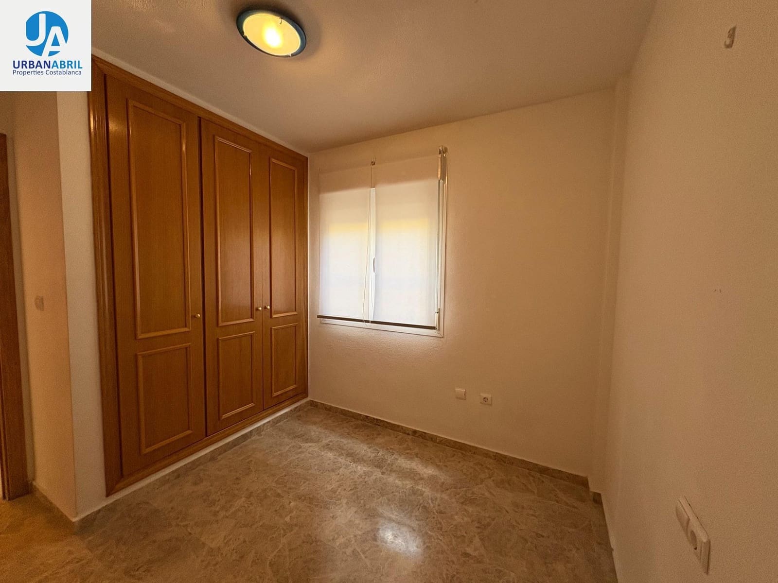3 chambre Villa/Maison Mitoyenne à vendre à Muchamiel / Mutxamel avec piscine garage - 305 000 € (Ref: 9844083)