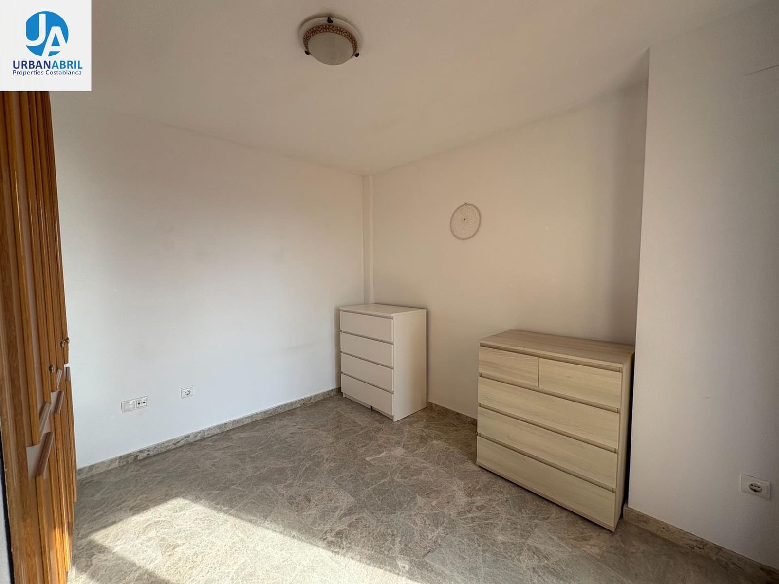 3 chambre Villa/Maison Mitoyenne à vendre à Muchamiel / Mutxamel avec piscine garage - 305 000 € (Ref: 9844083)