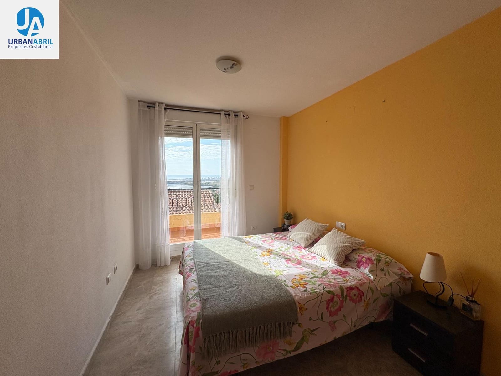 3 chambre Villa/Maison Mitoyenne à vendre à Muchamiel / Mutxamel avec piscine garage - 305 000 € (Ref: 9844083)