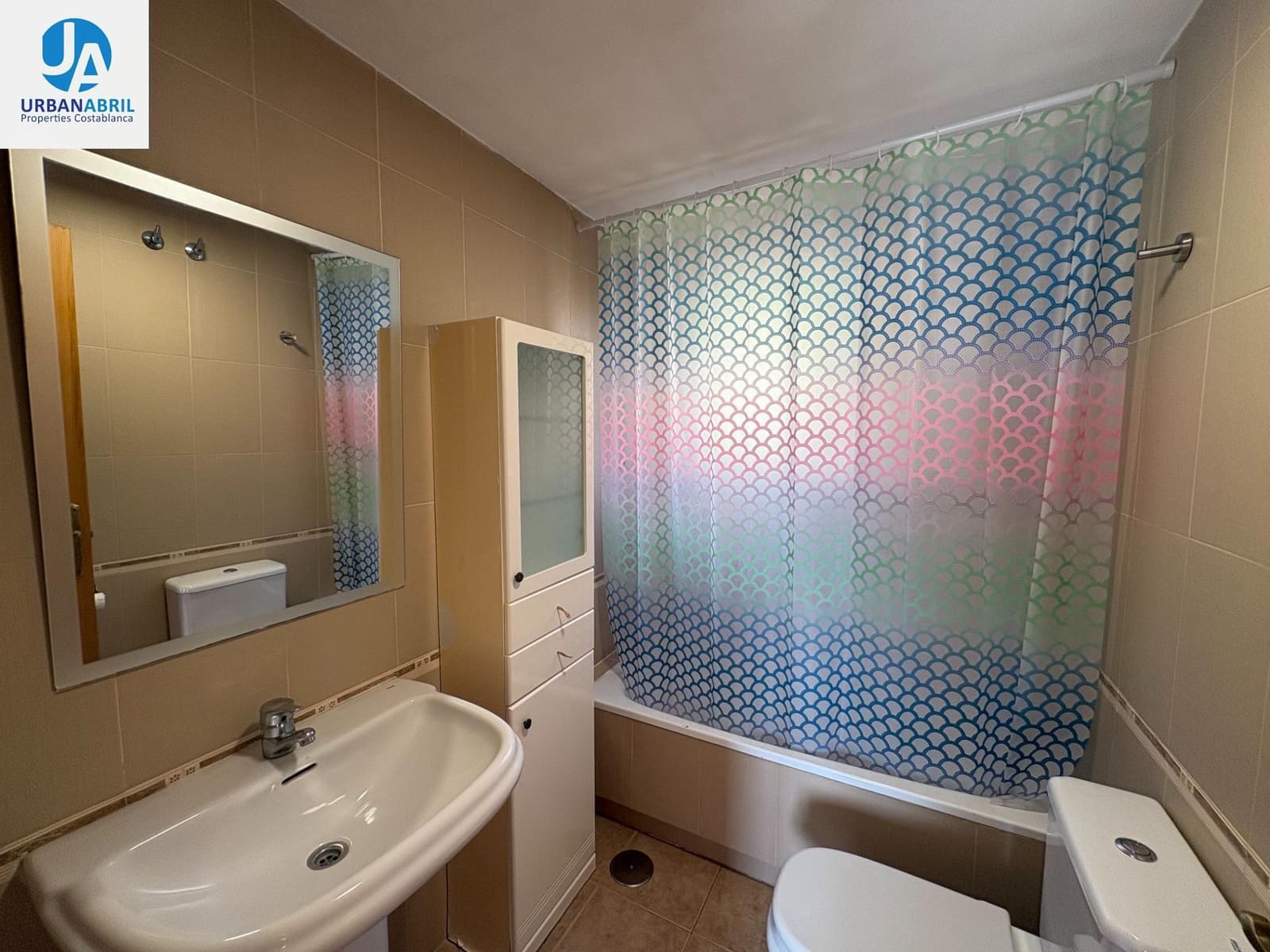 3 chambre Villa/Maison Mitoyenne à vendre à Muchamiel / Mutxamel avec piscine garage - 305 000 € (Ref: 9844083)