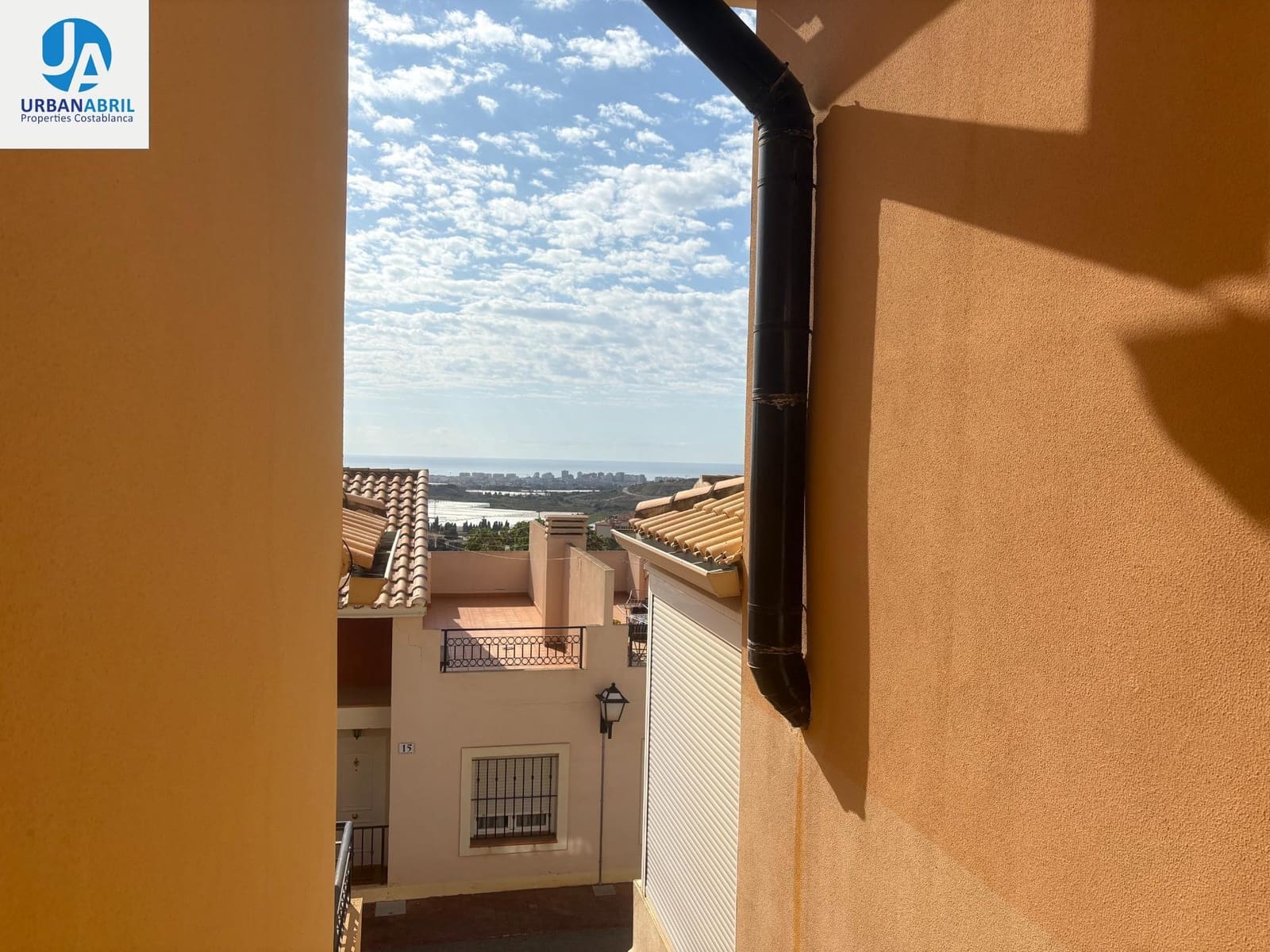 3 chambre Villa/Maison Mitoyenne à vendre à Muchamiel / Mutxamel avec piscine garage - 305 000 € (Ref: 9844083)