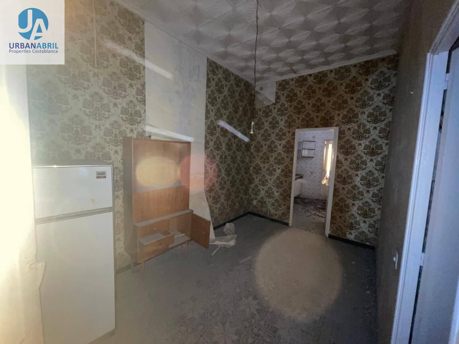 Erhverv til salg i Alicante by - € 1.300.000 (Ref: 9844086)