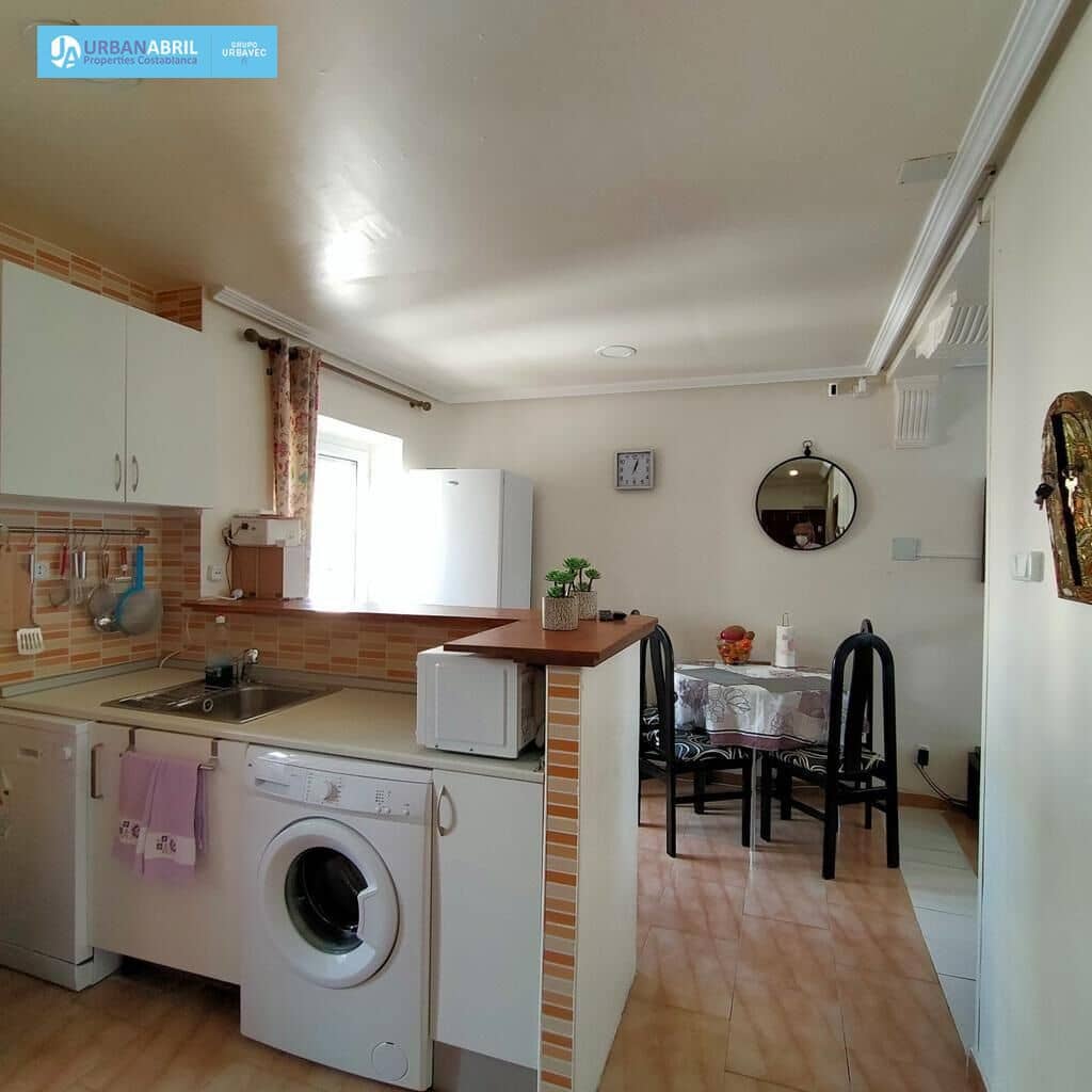2 slaapkamer Flat te koop in Alicante stad - € 145.000 (Ref: 9844087)