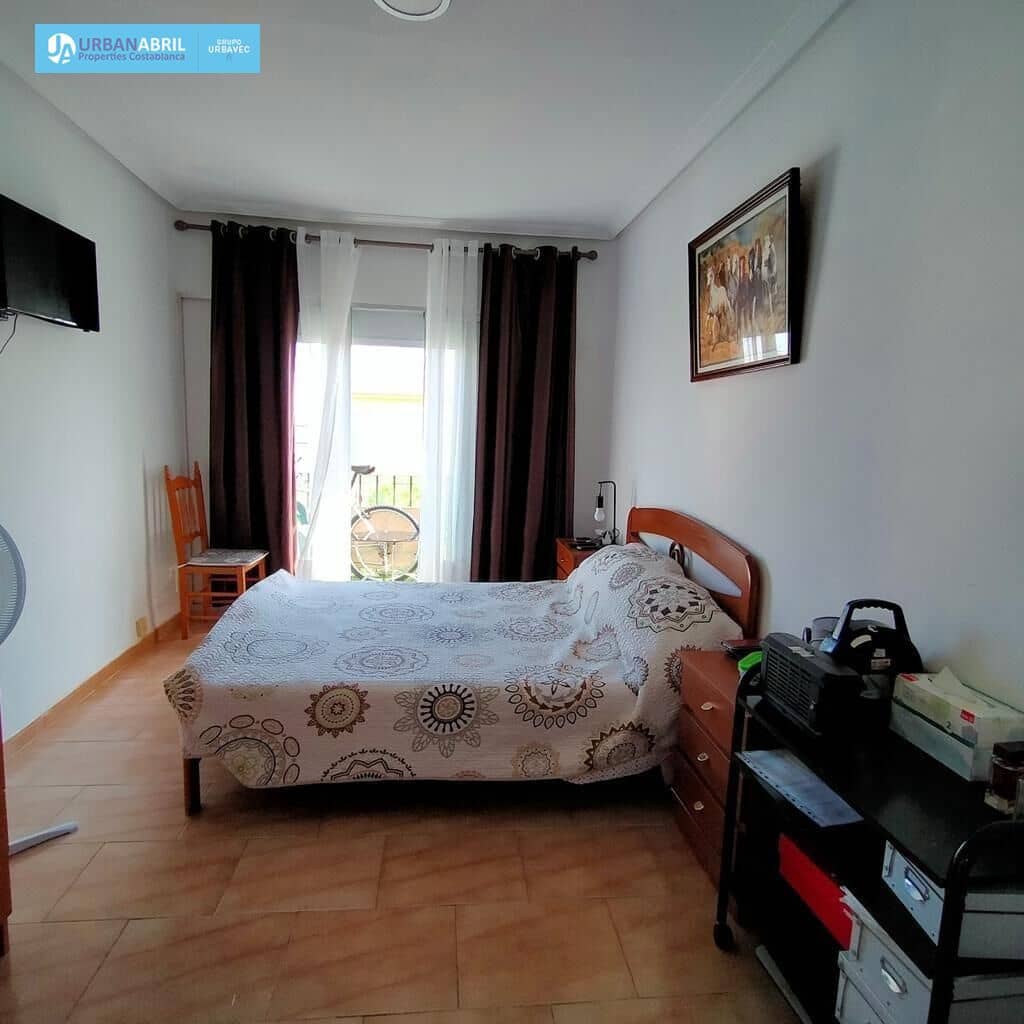 2 slaapkamer Flat te koop in Alicante stad - € 145.000 (Ref: 9844087)