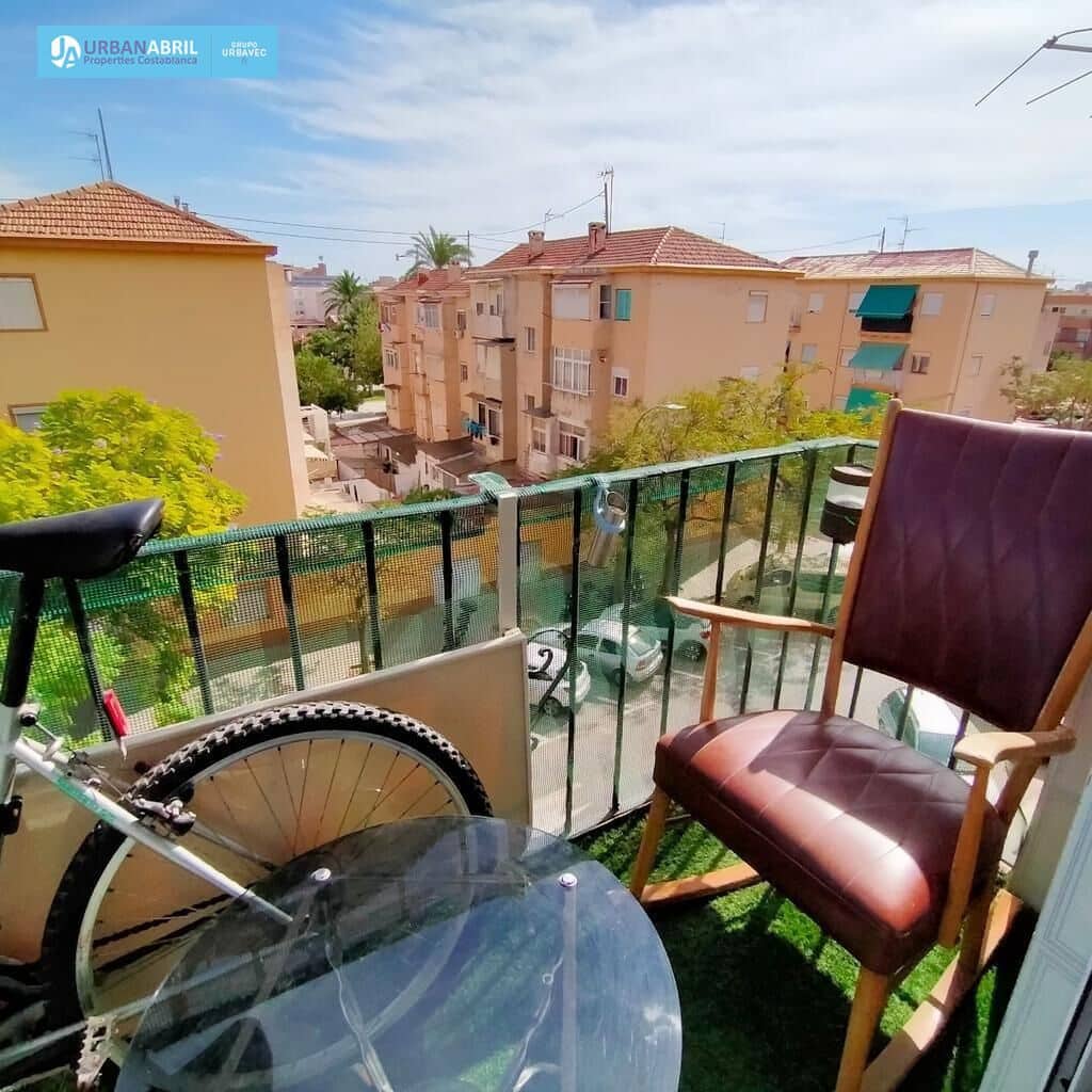 2 slaapkamer Flat te koop in Alicante stad - € 145.000 (Ref: 9844087)