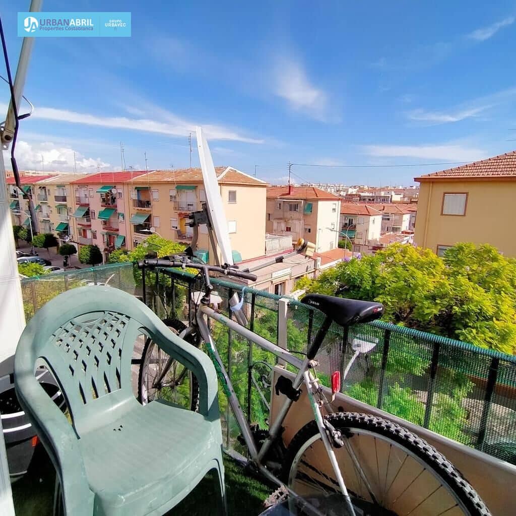 2 slaapkamer Flat te koop in Alicante stad - € 145.000 (Ref: 9844087)