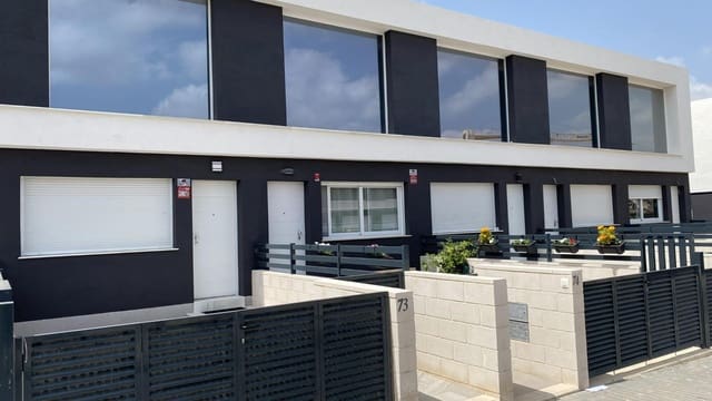 2 slaapkamer Rijtjeshuis te koop in Monte y Mar, Santa Pola met zwembad - € 270.000 (Ref: 9844090)