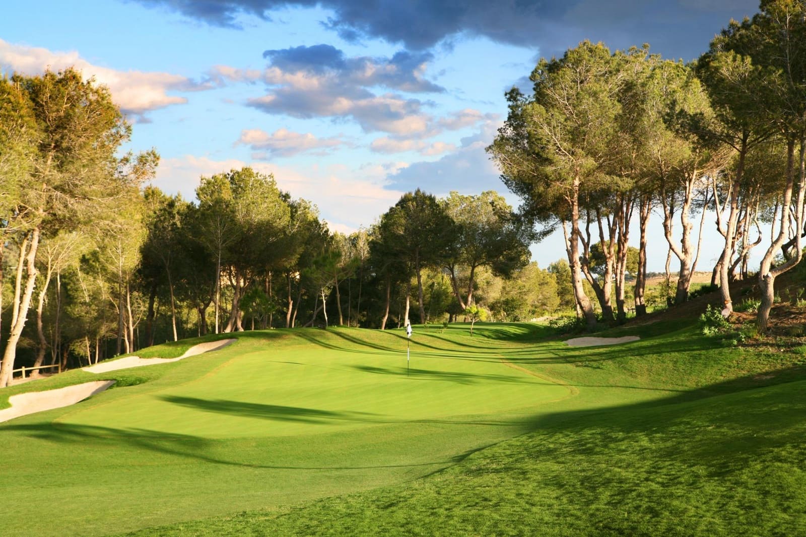 3 Zimmer Apartment zu verkaufen in Las Colinas Golf mit Pool Garage - 640.000 € (Ref: 9844091)