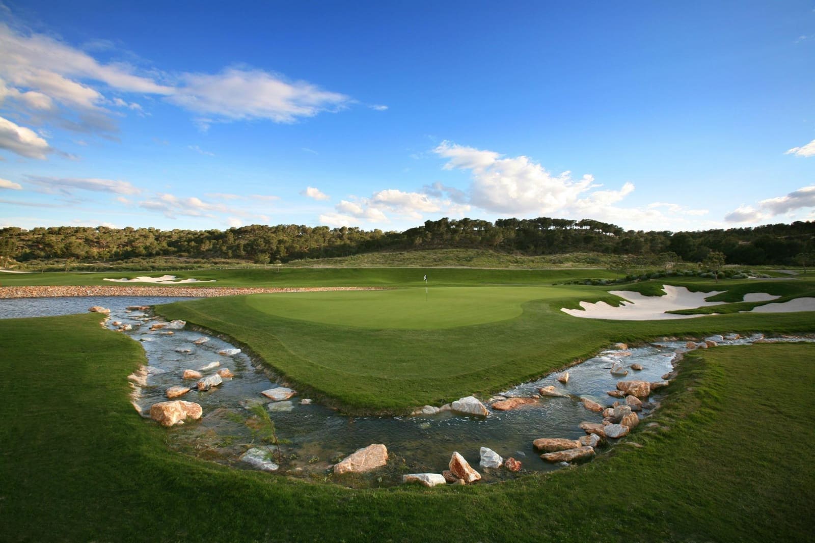 3 Zimmer Villa zu verkaufen in Las Colinas Golf mit Pool Garage - 755.000 € (Ref: 9844093)