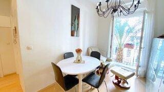6 bedroom Flat for sale in Alicante / Alacant city - € 390,000 (Ref: 9844115)