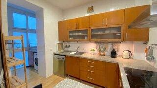 6 bedroom Flat for sale in Alicante / Alacant city - € 390,000 (Ref: 9844115)