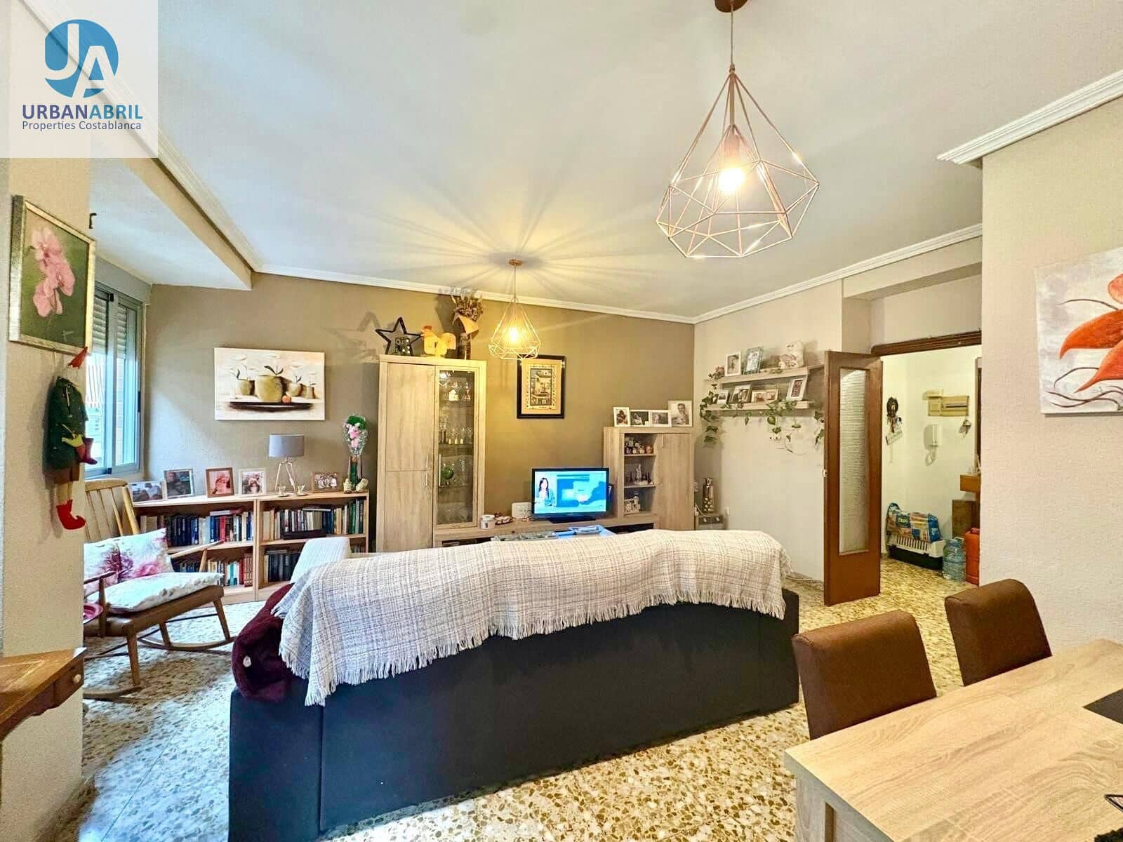 4 sovrum Lägenhet till salu i Alicante stad - 187 000 € (Ref: 9844117)