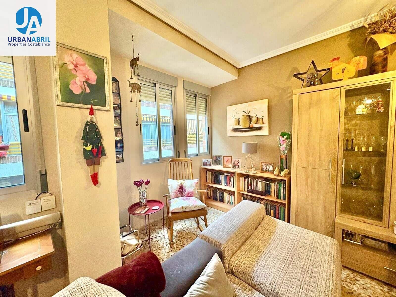4 soveværelse Lejlighed til salg i Alicante by - € 187.000 (Ref: 9844117)