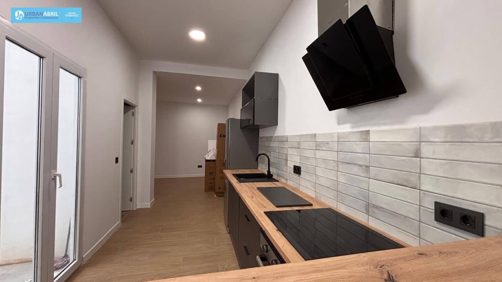 2 bedroom Apartment for sale in Alicante / Alacant city - € 129,000 (Ref: 9844119)