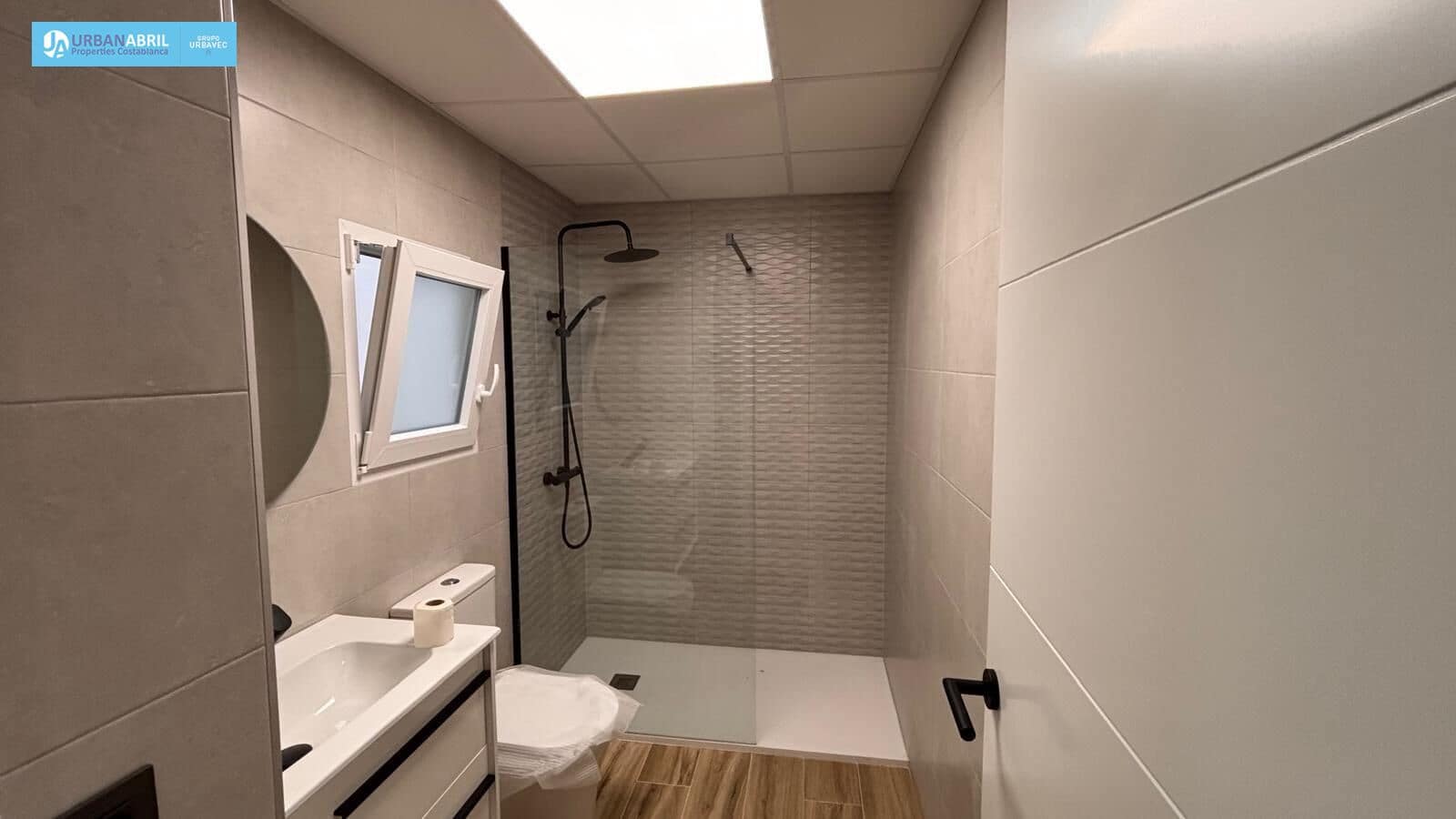 2 bedroom Apartment for sale in Alicante / Alacant city - € 129,000 (Ref: 9844119)