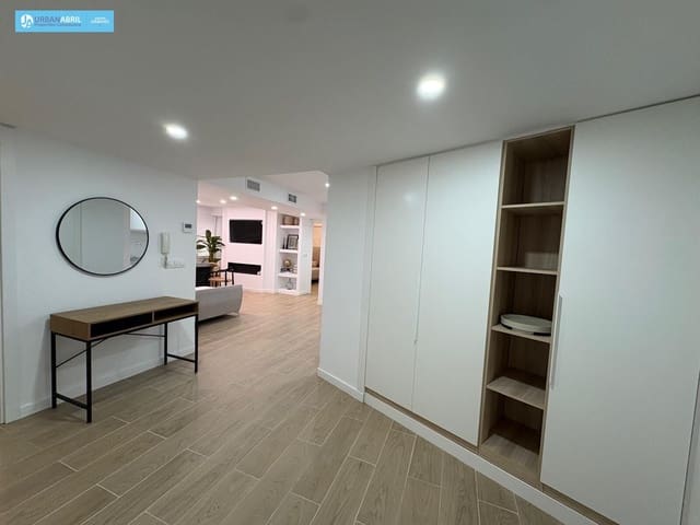 2 soveværelse Lejlighed til salg i Mercado, Alicante by - € 440.000 (Ref: 9844120)