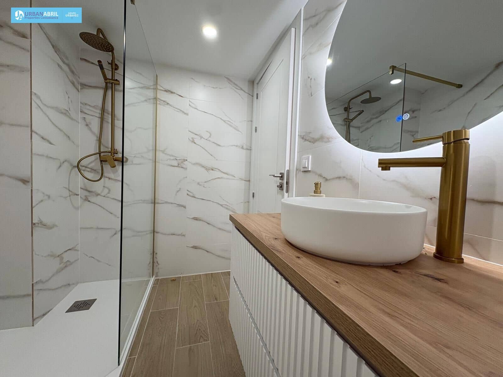 2 soveværelse Lejlighed til salg i Alicante by - € 440.000 (Ref: 9844120)