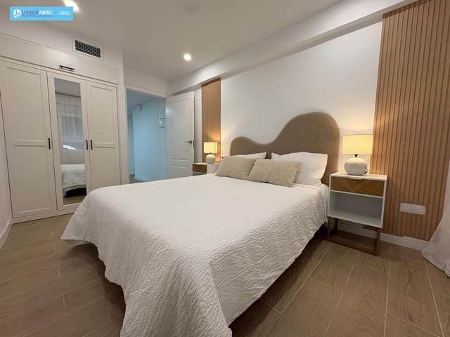 2 soveværelse Lejlighed til salg i Mercado, Alicante by - € 440.000 (Ref: 9844120)
