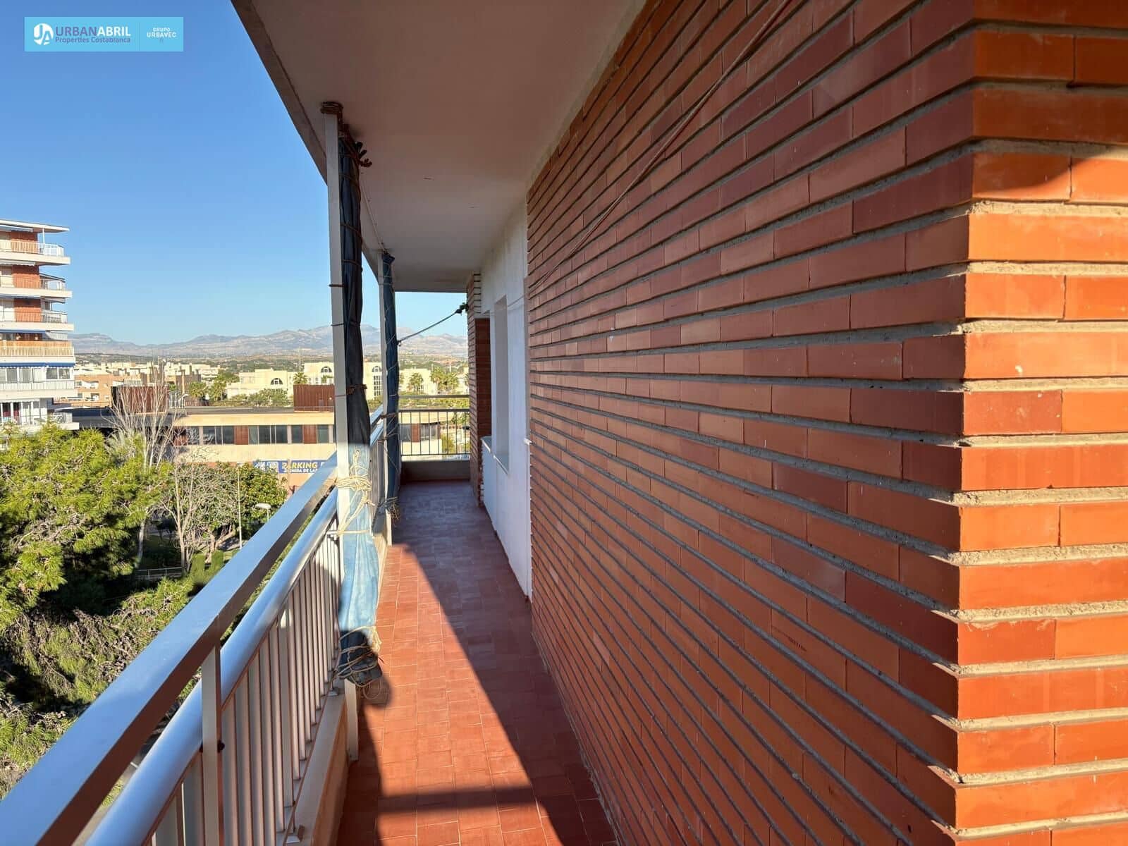 3 bedroom Flat for sale in Playa de San Juan - € 372,000 (Ref: 9844121)