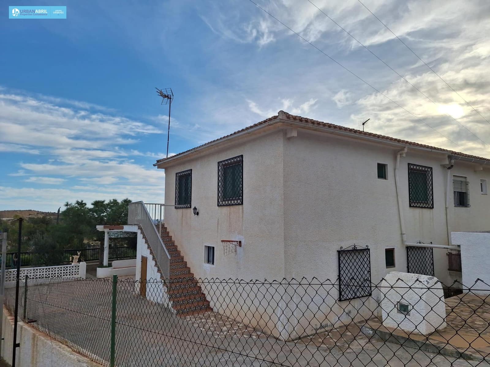 4 chambre Villa/Maison Mitoyenne à vendre à El Campello - 285 000 € (Ref: 9844123)
