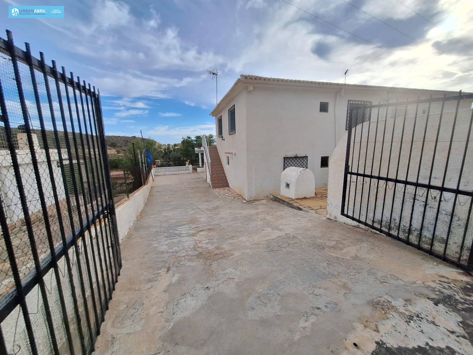 4 chambre Villa/Maison Mitoyenne à vendre à El Campello - 285 000 € (Ref: 9844123)